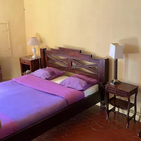 Nyaraló Petite Maison Authentique *